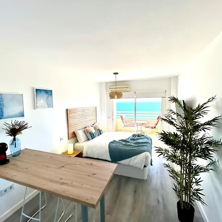 Apartament Stella Maris - Amazing Frontal Sea Views With Pool & Terrace By 10tosea *